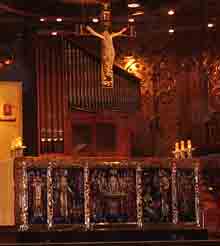 L'altare maggiore - Basilica Montserrat